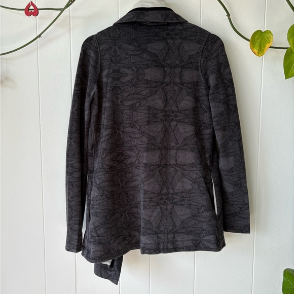 Lululemon Savasana Wrap Jacket | Size 4 - Picture 2 of 7